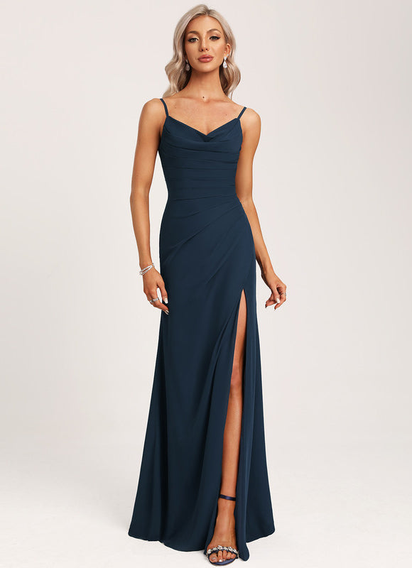 Robe Élégante Fendue Col Bénitier