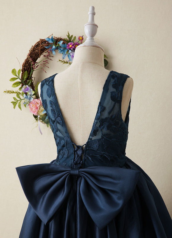 Robe Fille Satinée Élégante Asymétrique - gallery 2