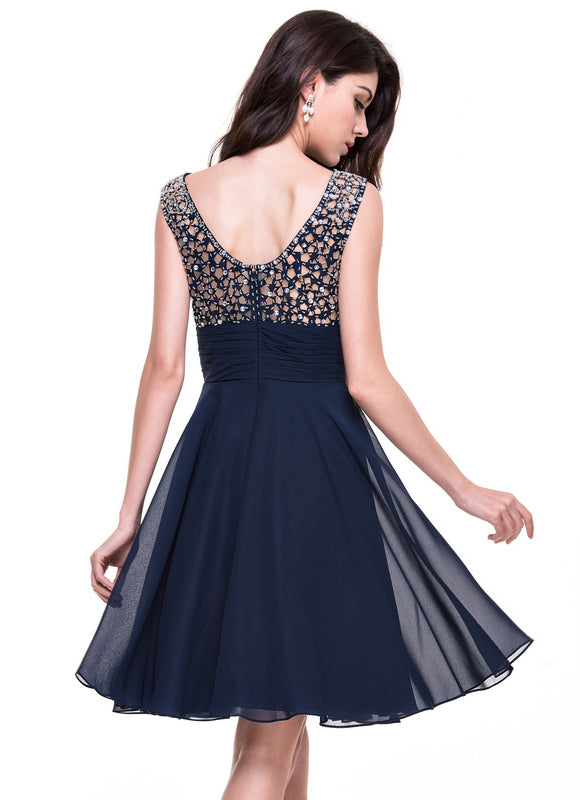 Robe Cocktail Élégante Col Bijoux - gallery 5