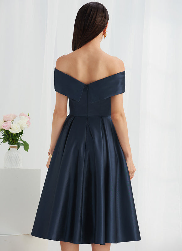 Robe Satinée Épaule Dénudée Élégante - gallery 4