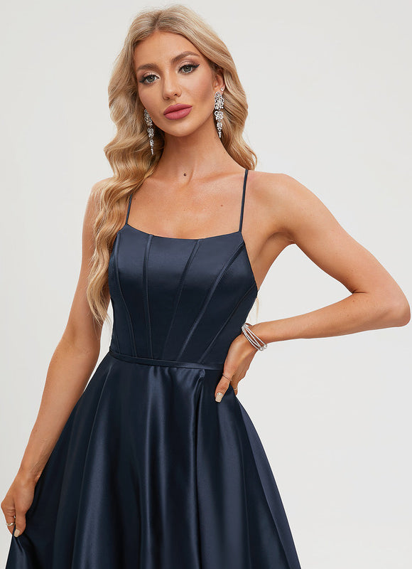 Robe Satinée Élégante Col Épuré - gallery 3