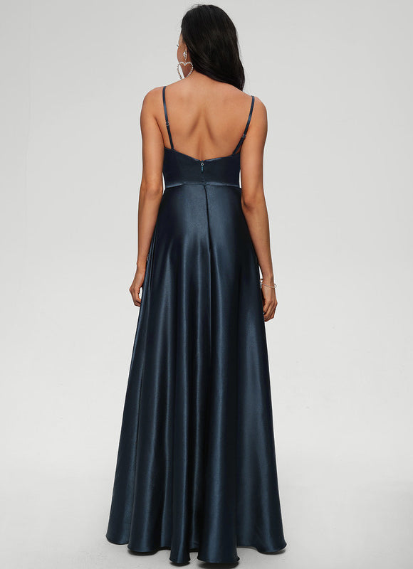 Robe Satinée Élégante Fendue Nuit - gallery 4
