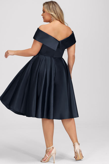 Robe Satinée Épaule Dénudée Élégante - gallery 6